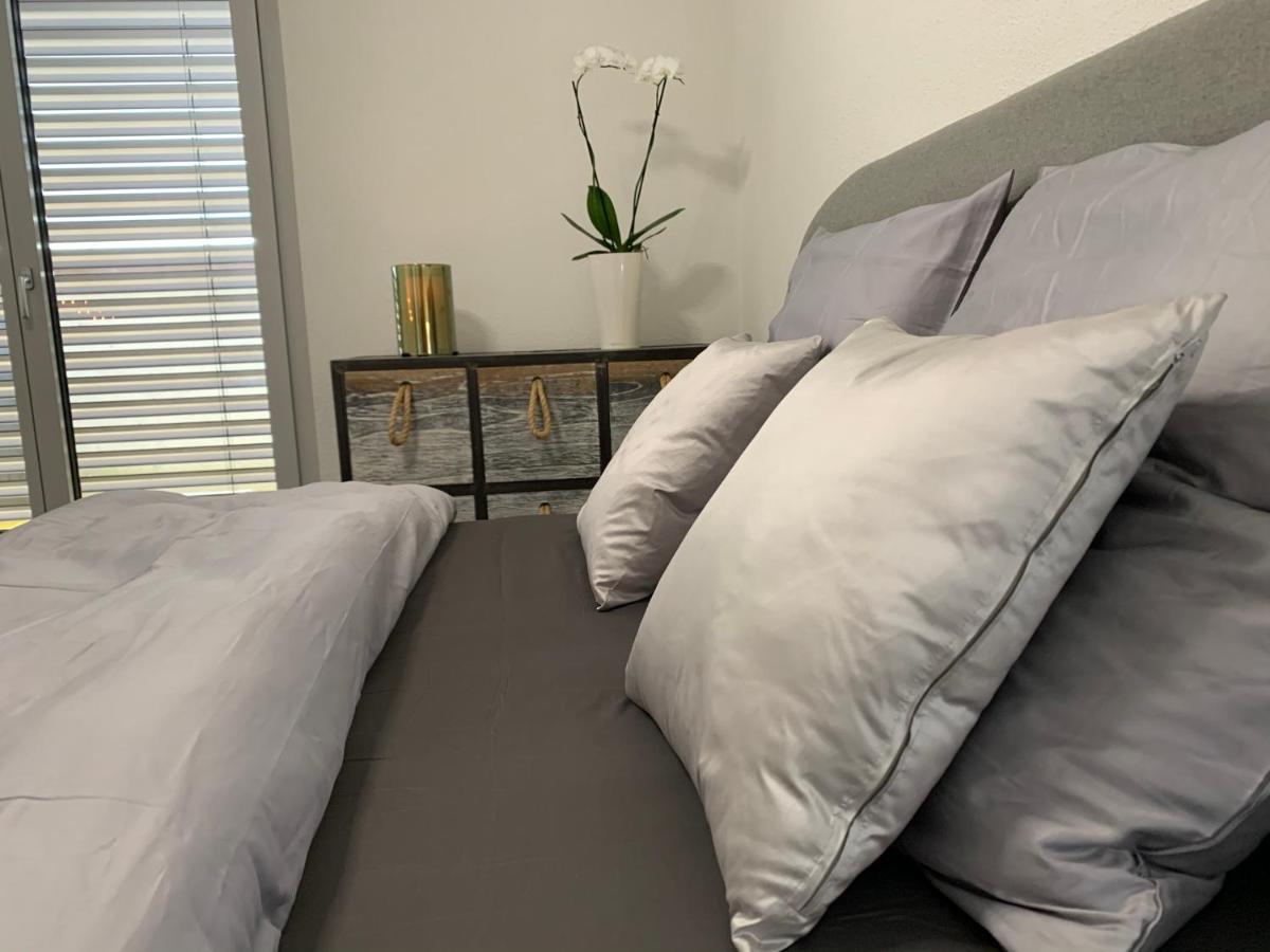 Central & Elegant Room In Μπίελ/Μπιένε Εξωτερικό φωτογραφία